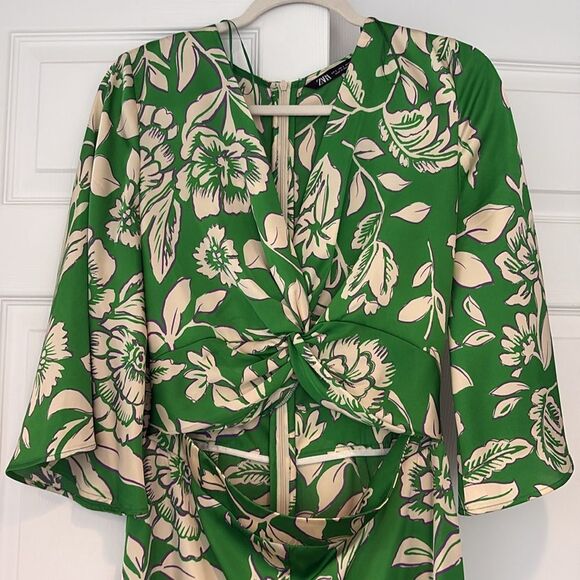 NWOT ZARA Printed Twist Knot Top Jumpsuit Size L - Picture 3 of 13